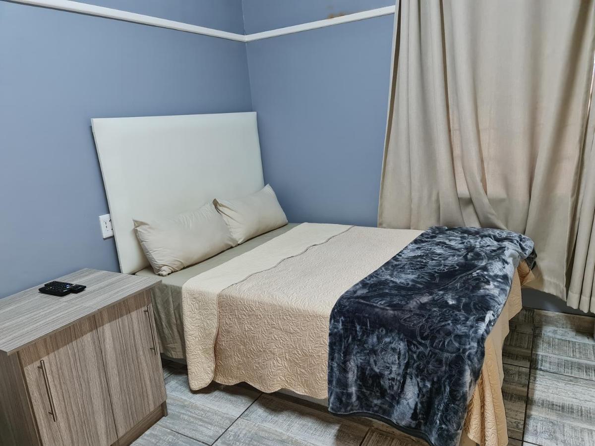 Hasate Guest House 10 Florence Street Oakdale Belliville 7530 Cape Town South African 外观 照片