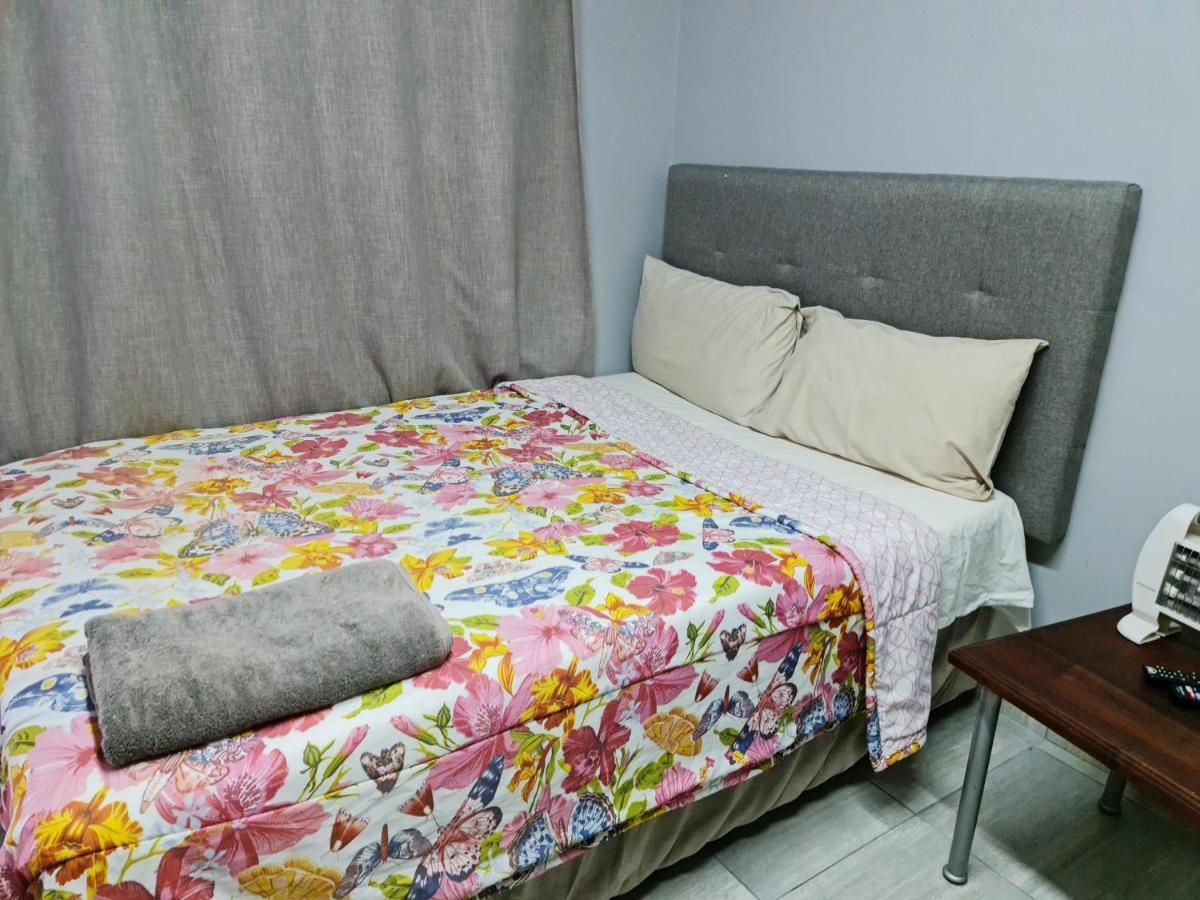 Hasate Guest House 10 Florence Street Oakdale Belliville 7530 Cape Town South African 外观 照片